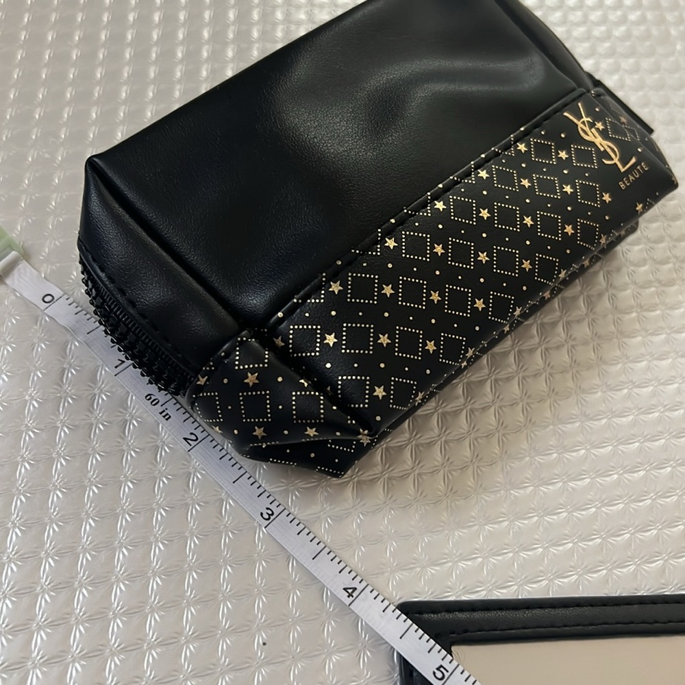 YSL makeup pouch and mirror. - Picture 6 of 6